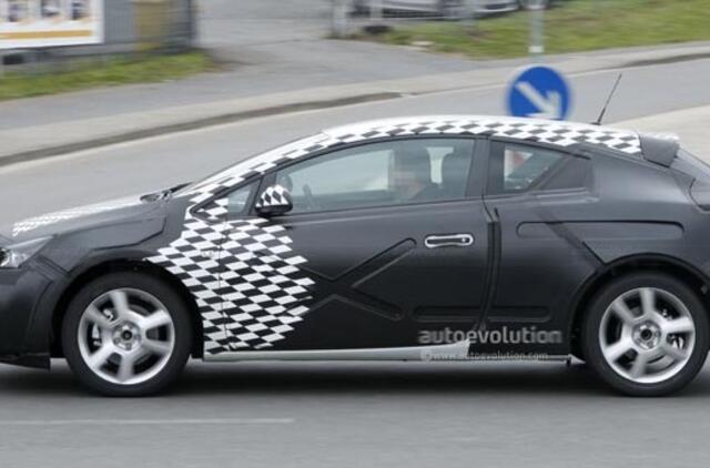 Sportinė "Opel Astra" debiutuos kaip koncepcinis "GTC Paris" modelis (video)