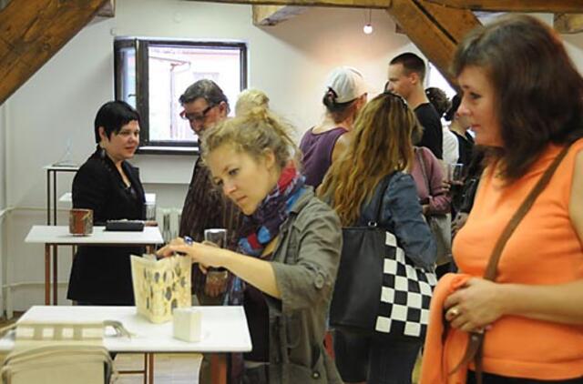 "Žmogus per savo gyvenimą pakeičia dešimtis odų"