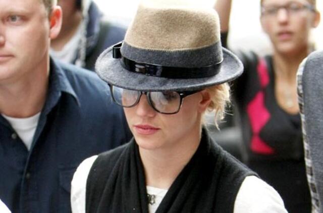 Britney Spears kaltinama seksualiniu priekabiavimu ir vaikų mušimu