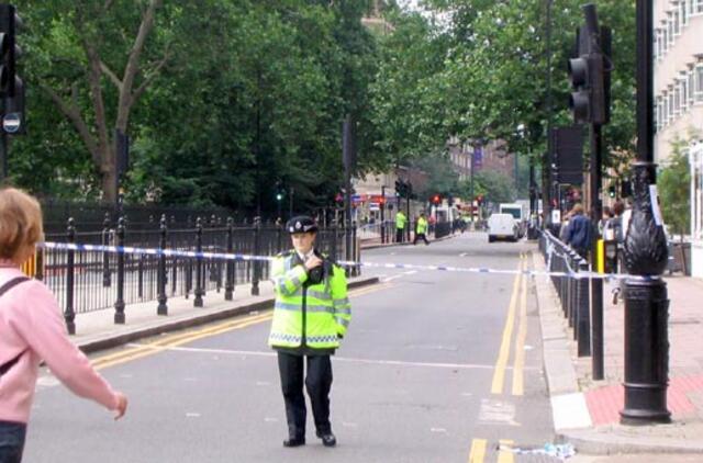 Britų žvalgyba įspėja, kad šaliai gresia naujų teroro aktų pavojus