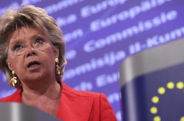 Dėl romų deportacijos Europos Sąjunga grasina Prancūzijai baudžiamuoju procesu