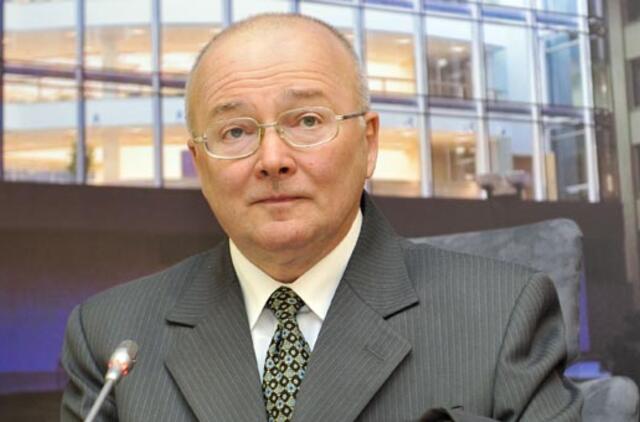 Emigracija kerta ir per politikų mandatą