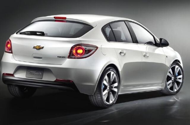 Europoje debiutuos naujasis "Chevrolet Cruze" hečbekas