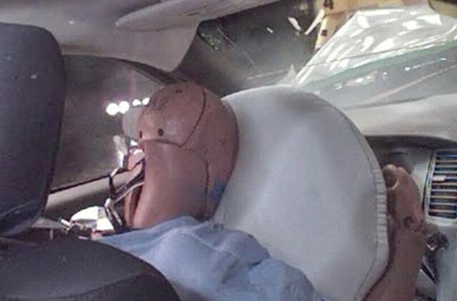 "Ford" montuos naujos kartos oro saugos pagalves