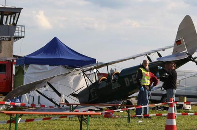 Per aviacijos šou Vokietijoje lėktuvas rėžėsi į žmonių minią