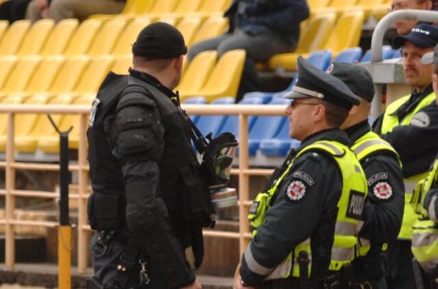 Policija tvarką futbolo batalijų metu palaikys sustiprintomis pajėgomis