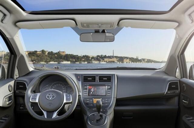 "Toyota Verso-S" ateina vietoje "Yaris Verso"