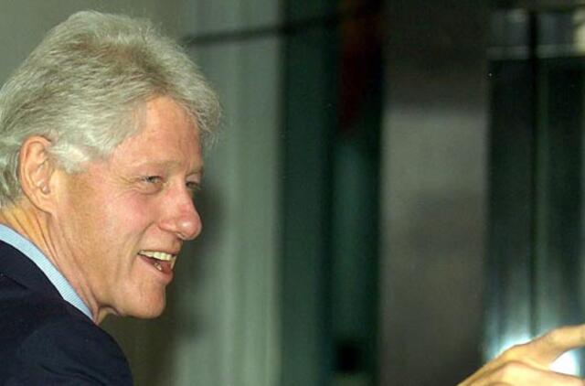 Billo Clintono patarėjai buvo pametę branduolinės atakos kodus