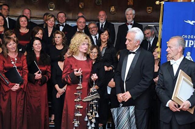 Choro "Klaipėda" koncerte - vasaros ir operečių žavesys