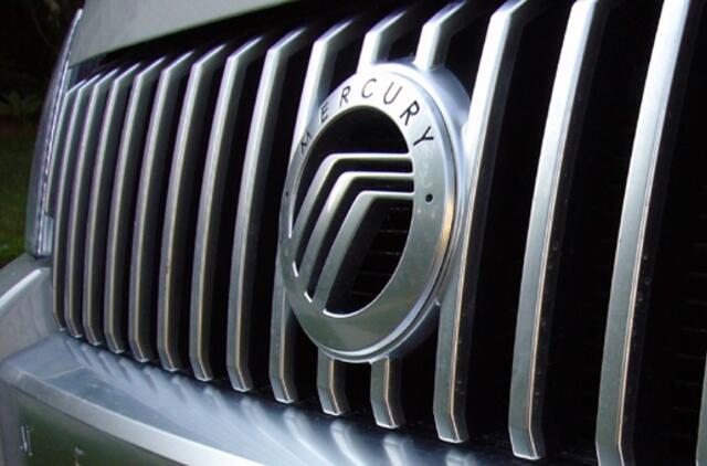 "Ford" baigia "Mercury" markės modelių gamybą