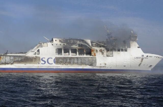 Keltas "LISCO Gloria" tempiamas į Danijos uostą