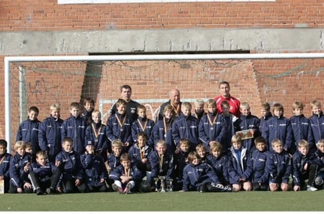 Klaipėdos futbolo mokyklos auklėtiniai - treti