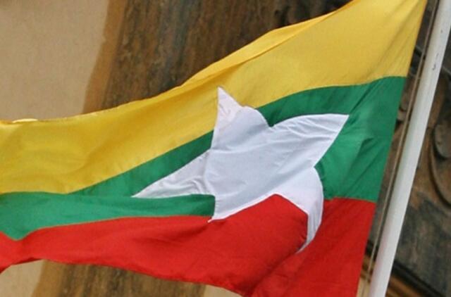 Lietuvos URM: suvereni valstybė pati pasirenka vėliavos spalvas ir formą