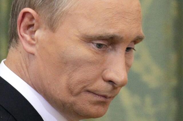 Mėlynė Vladimiro Putino paakyje kaitina žurnalistų fantaziją