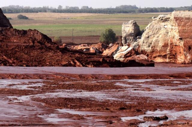 Pasak specialistų, dar vienas raudonojo šlamo išsiliejimas Vengrijoje neišvengiamas