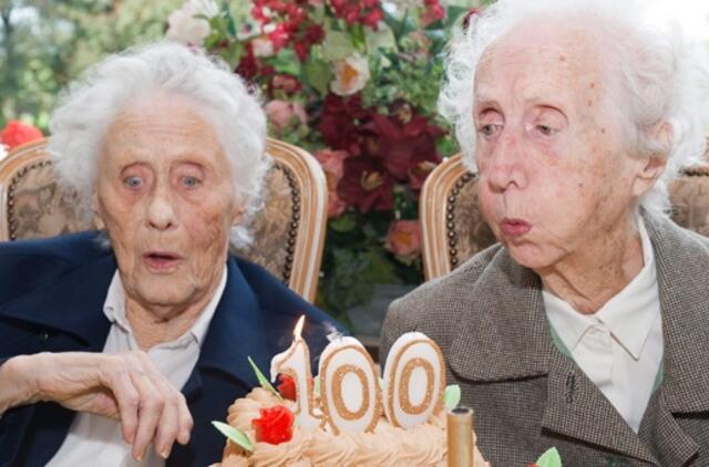 Seniausios pasaulio dvynės iš Belgijos švenčia 100-ąjį gimtadienį