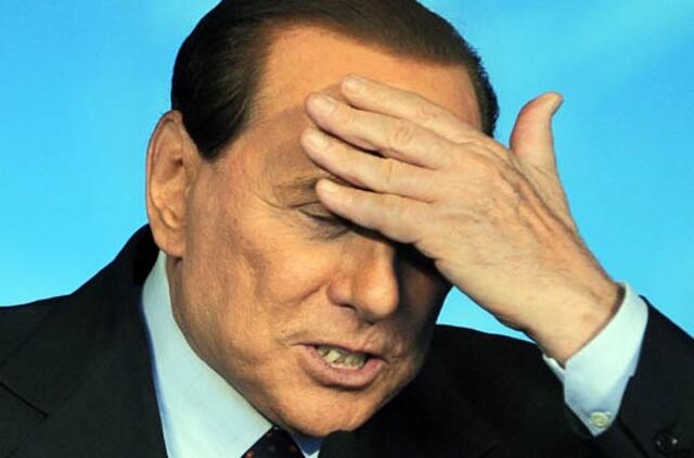 Silvio Berlusconis juokeliu apie žydus papiktino Vatikaną