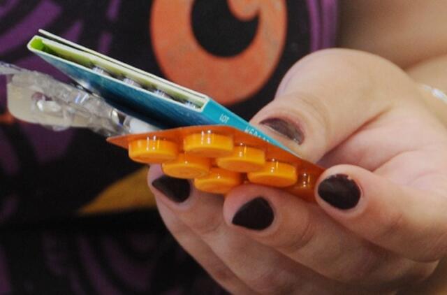 Specialistai įspėja, jog internetu vaistų pirkti nederėtų