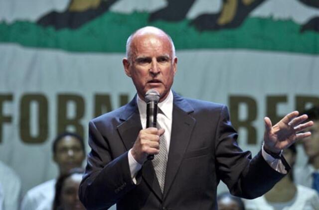 Arnoldą Švarcnegerį Kalifornijoje pakeis Džeris Braunas