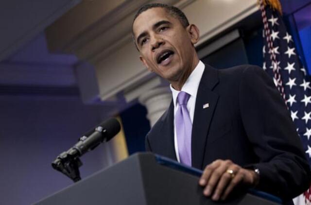 Barakas Obama įspėja dėl "sunkios padėties", jei rinkimus laimės respublikonai