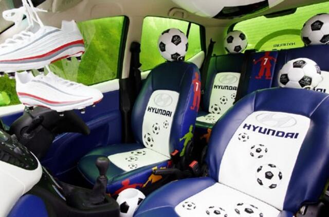 "Hyundai" nenori paleisti futbolo kamuolio iš rankų