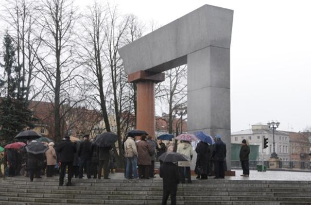 Lapkričio 30-oji: vardadieniai, dangaus kūnai, istorija