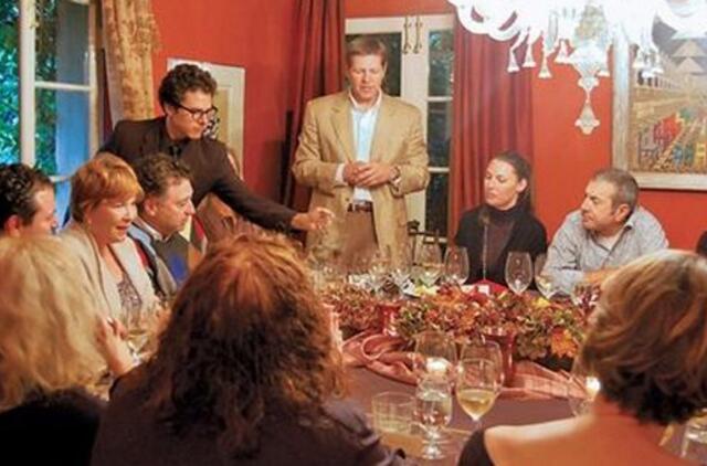 "Lexus" klientų poreikius tyrinėja per skrandį