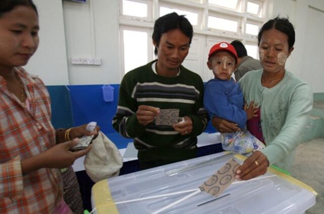 Mianmaro parlamento rinkimai - pirmieji per 20 metų