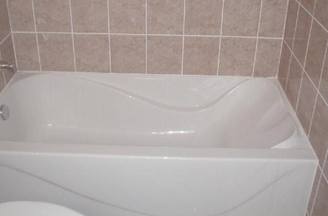 Paryžiuje moteris 20 dienų praleido įstrigusi vonios kambaryje