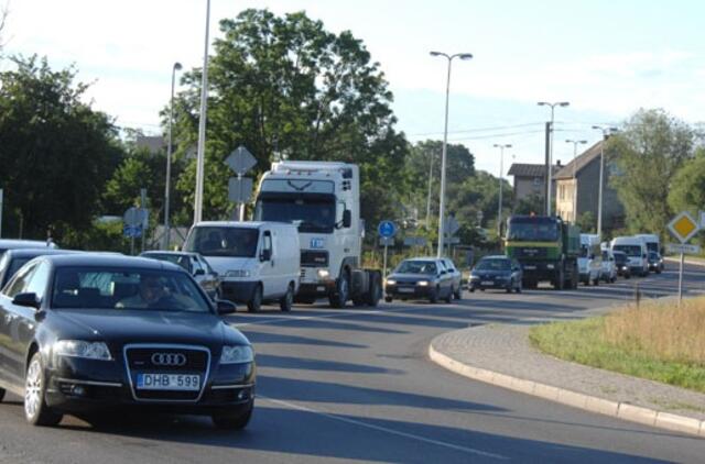 Pseudoksenono žibintams - ypatingas pareigūnų dėmesys