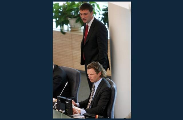 Seimas bus supažindintas su KT išvada dėl Lino Karaliaus ir Aleksandro Sacharuko