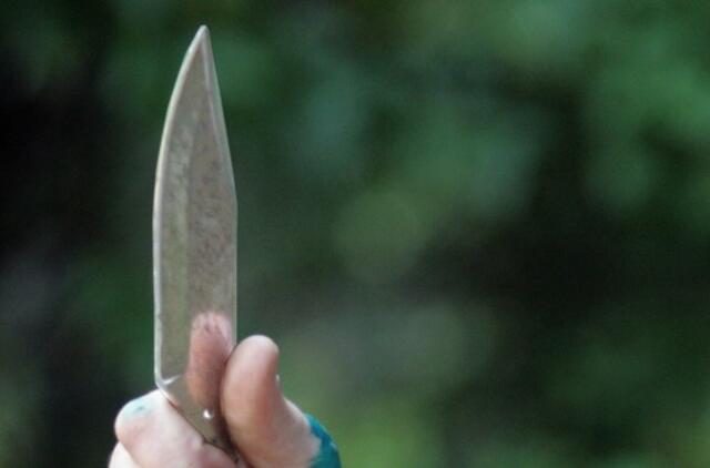 Sugėrovams perpjovė kaklą ir pilvą