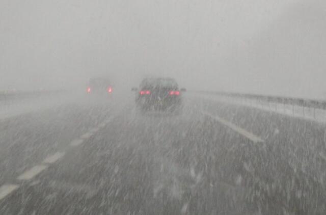 Vairuotojų dėmesiui: Lietuvoje pusto