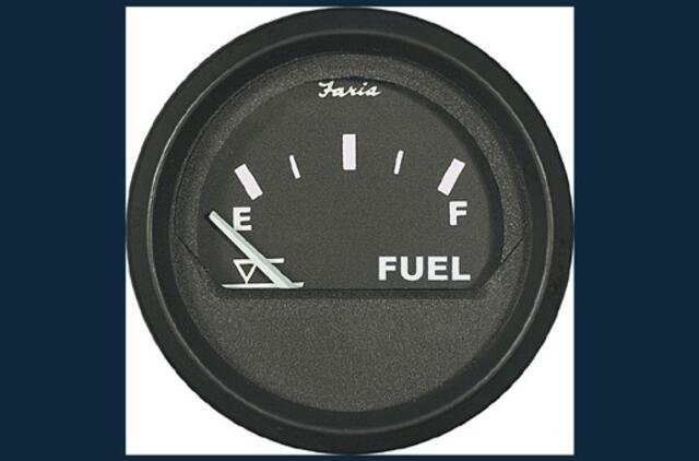 Benzino kainos Latvijoje pasiekė naują rekordą, bet Lietuvos kainų nepavijo