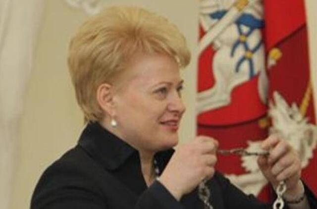 Dalia Grybauskaitė ragina prieš Kalėdas prisiminti vienišus žmones