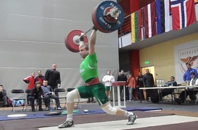 Klaipėdos sunkiaatlečiai metus palydi naujais rekordais