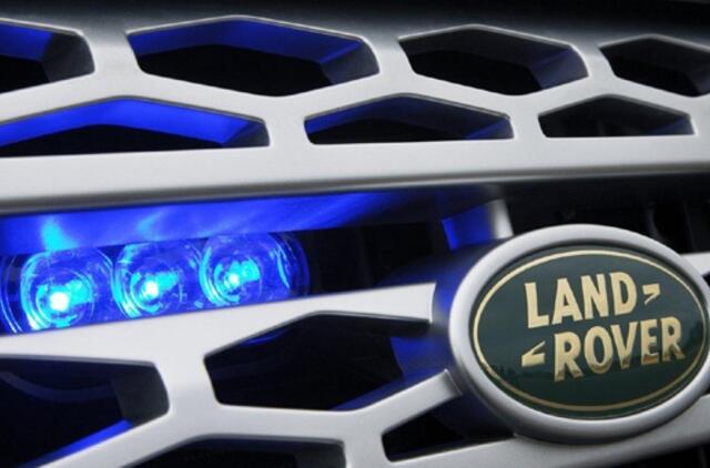 "Land Rover Discovery" visureigis užsidėjo šarvus
