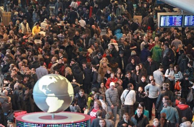 Maskvos Šeremetjevo oro uoste įsiutę keleiviai sumušė oro bendrovės darbuotojus