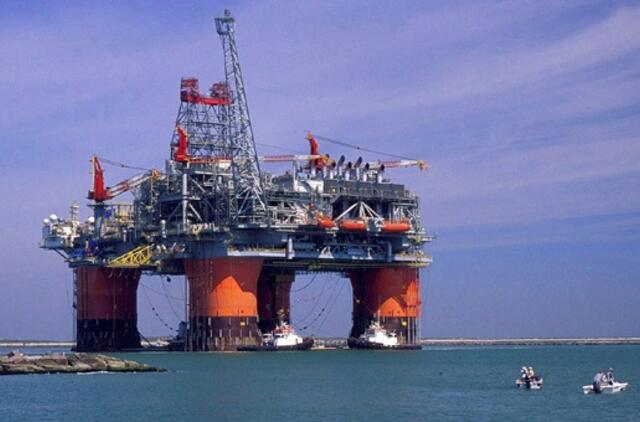 Naftos kainos šoktelėjo iki aukščiausio lygio per dvejus metus