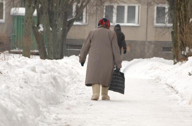 Seimo pirmininkė kritikuoja iniciatyvas atšaukti pensijų sumažinimą