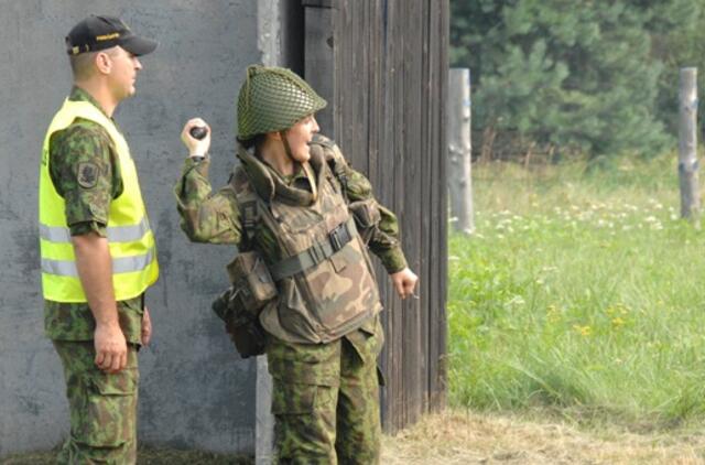 Apklausa: dauguma gyventojų mano, kad turėtų būti parengti šalies gynybai