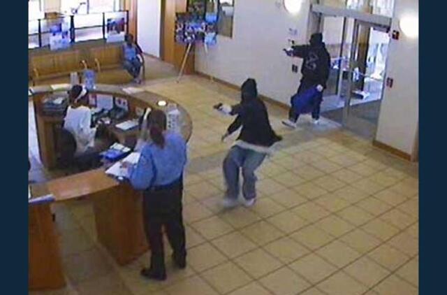 Banką apiplėšti bandė... policininkai