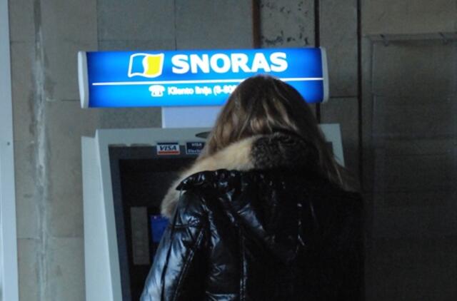 Banko "Snoras" akcijos pradedamos platinti Vokietijos biržose