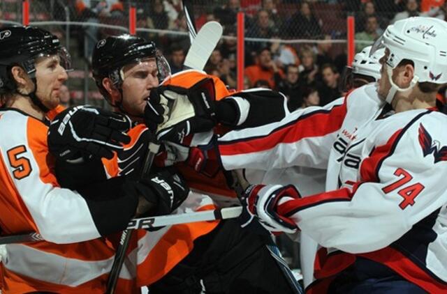 "Flyers" absoliučius NHL lyderius