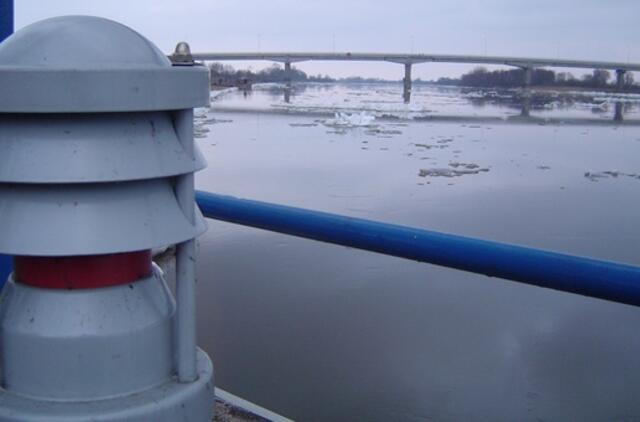 Gausus sniegas Pamariui grasina amžiaus potvyniu