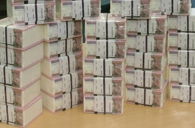 Milijoną pasisavinusi grupuotė stos prieš teismą