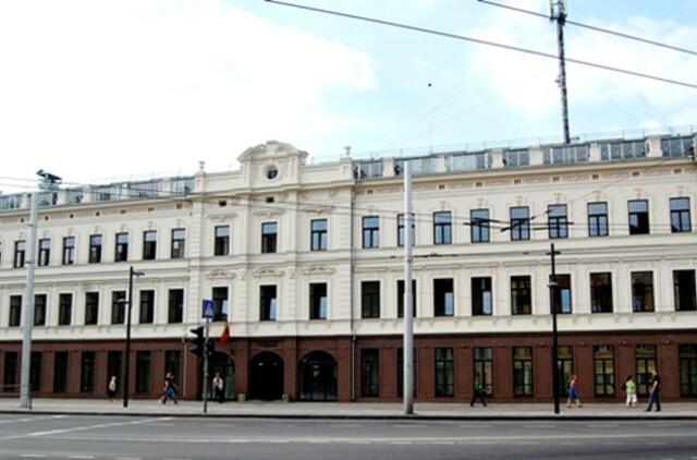 Pagrasinta susprogdinti Kauno teismo rūmus