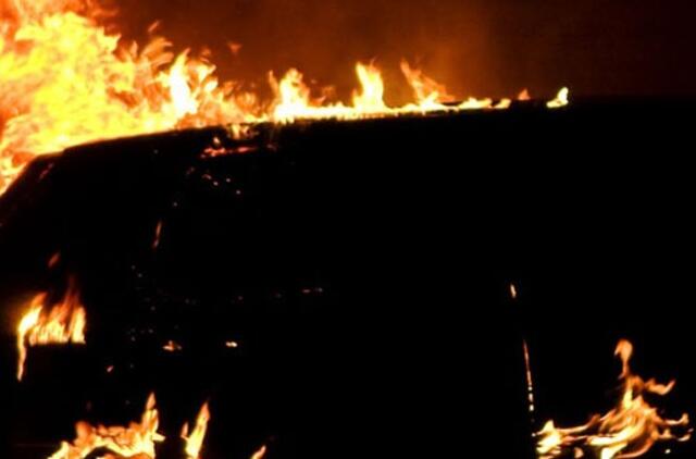 Pavogtas automobilis buvo sudegintas