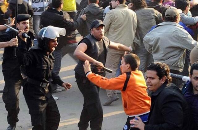 Per antivyriausybinius protestus Egipte žuvo trys žmonės