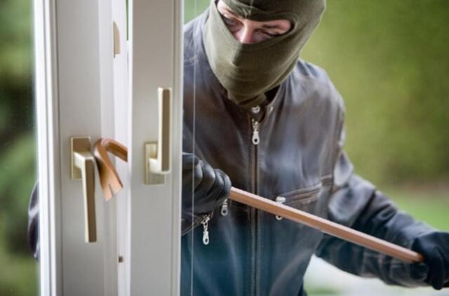 Vagys iš namo Vilniuje išnešė brangenybes